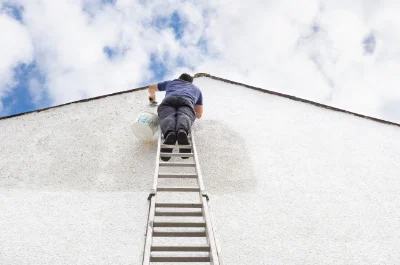 Peinture extérieure à Montmartin-sur-Mer — façades et ravalement